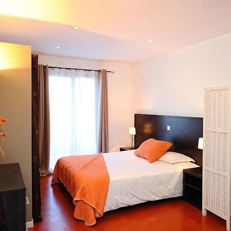 Appartement Du Tourisme Zonza Ruang foto