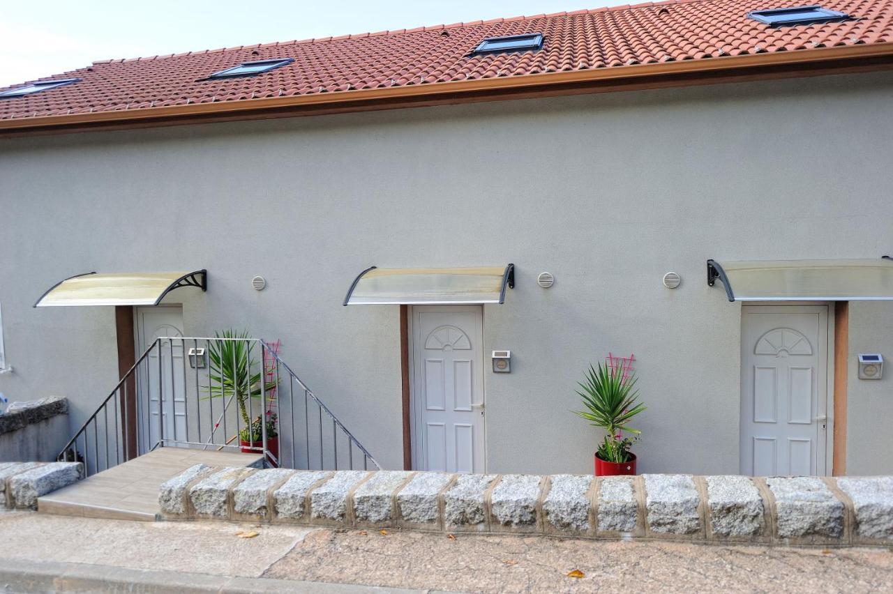 Appartement Du Tourisme Zonza Bagian luar foto
